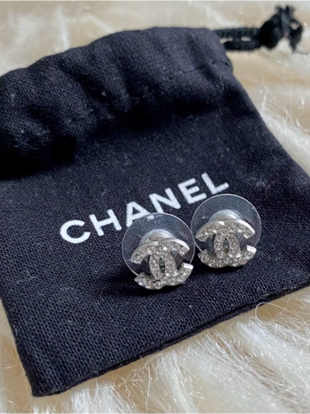 CHANEL Crystal CC Logo Stud Earrings - Silver
